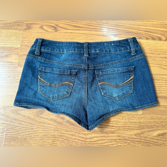 Jean Shorts - Picture 2 of 3